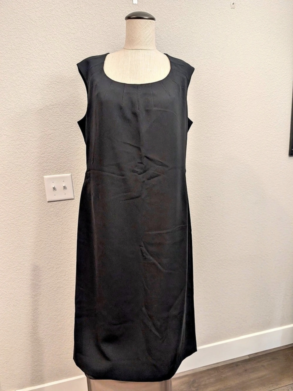 Jones New York Collection Classic Contemporary Black Mini Dress Size 12